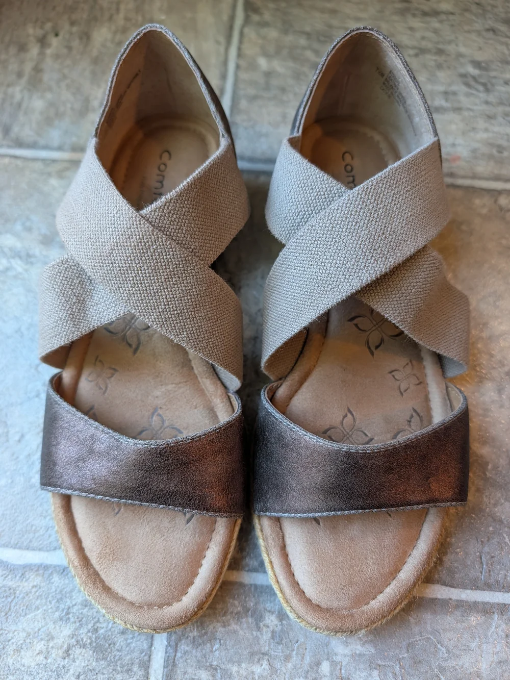 Comfortiva Espadrille Sandals Women's 7.5 Crisscross Beige Bronze Wedge Elastic